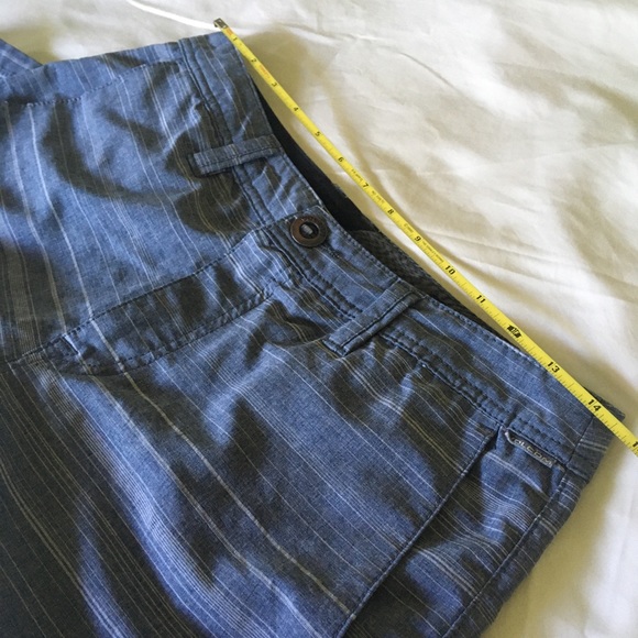 Volcom Blue-Gray Stripes Frickin Surf N' Turf Mix Hybrid Shorts Size 29 - Picture 6 of 8